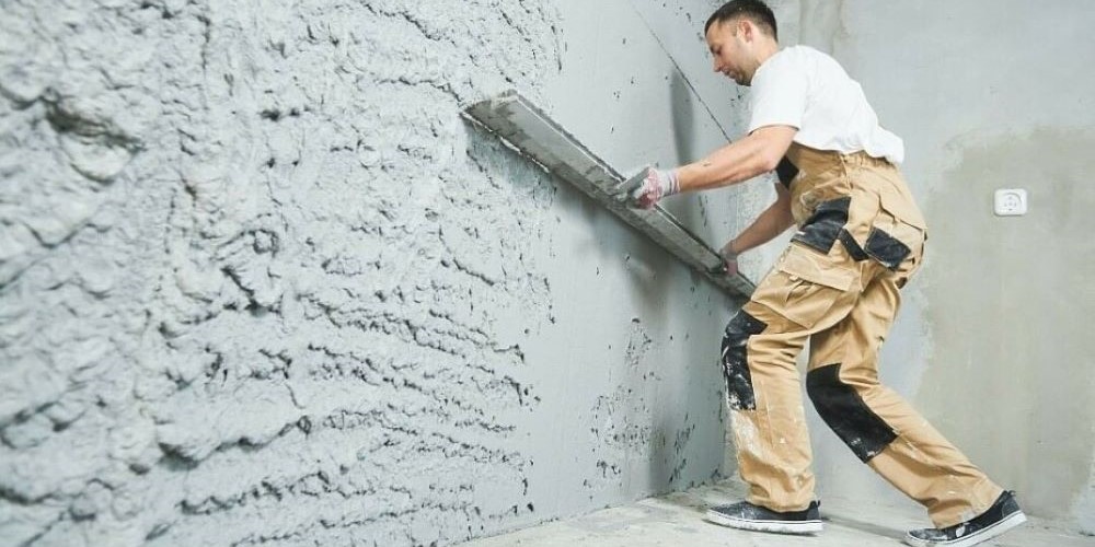 Можно ли шпаклевать кирпичную стену без штукатурки